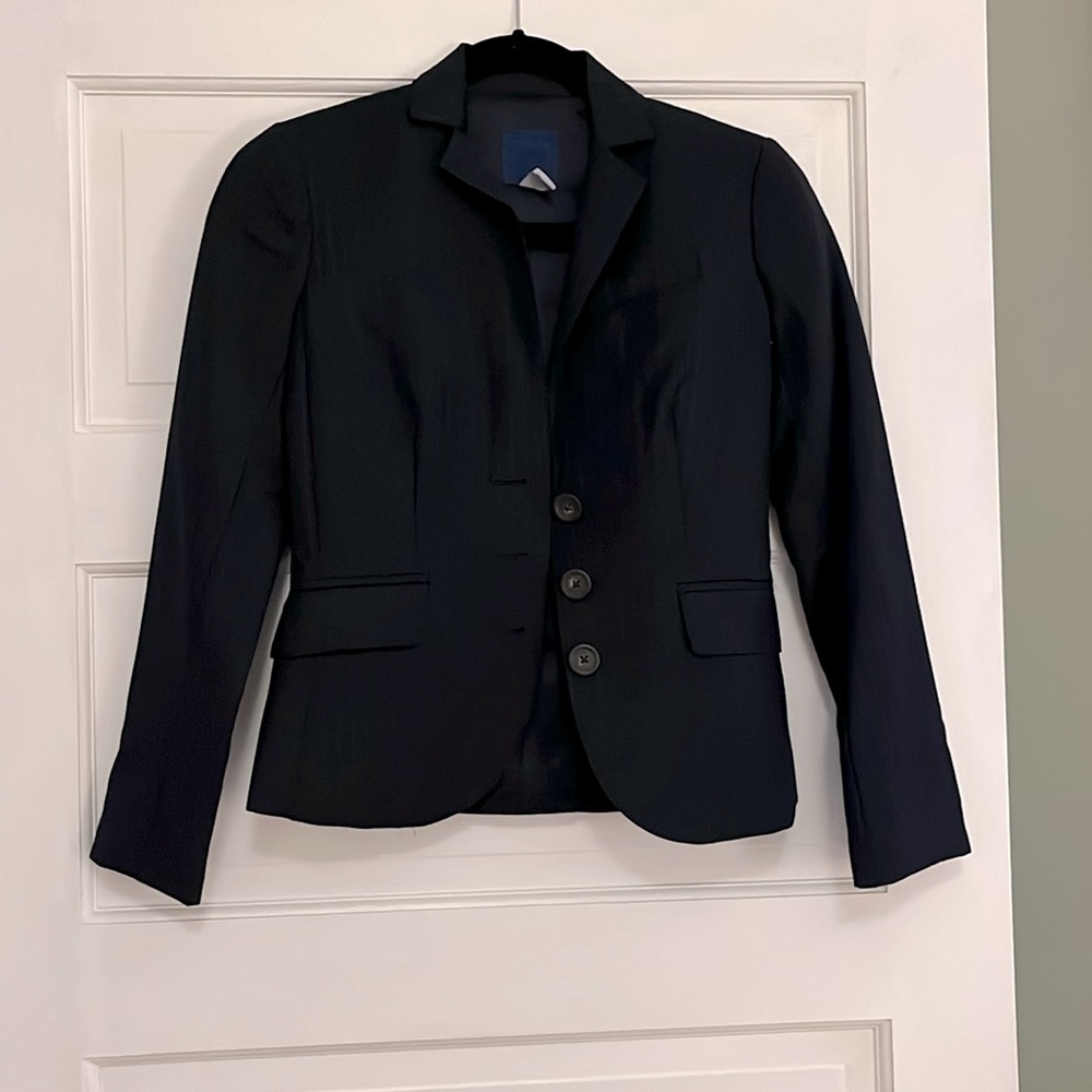 Women’s navy power suit - great for petite builds!
